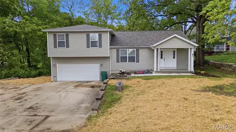 2005 Lebanon Ave, Belleville, IL 62221