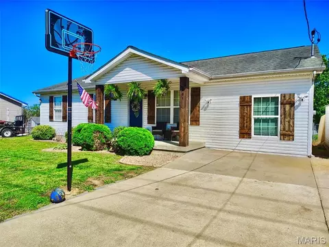 601 1st St, Park Hills, MO 63601