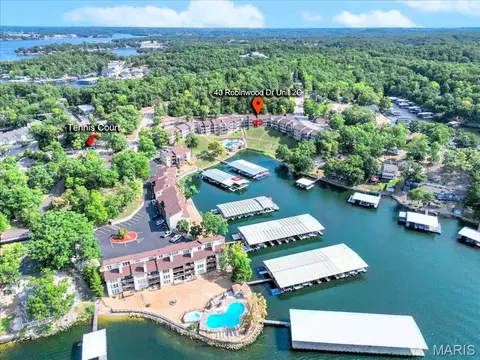 40 Robinwood #2C, Lake Ozark, MO 65049