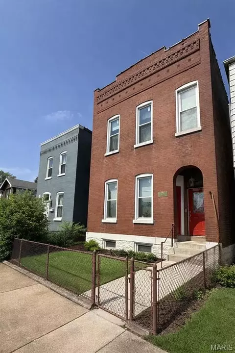 7507 Virginia Ave, Saint Louis, MO 63111
