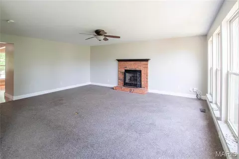 Living - 3 Oak Mill Ct, Imperial, MO 63052 photo 5 of 5