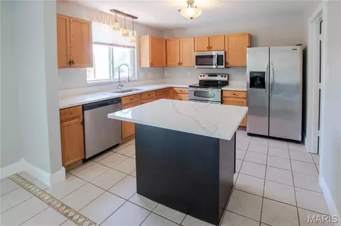 Kitchen - 3 Oak Mill Ct, Imperial, MO 63052 photo 1 of 2
