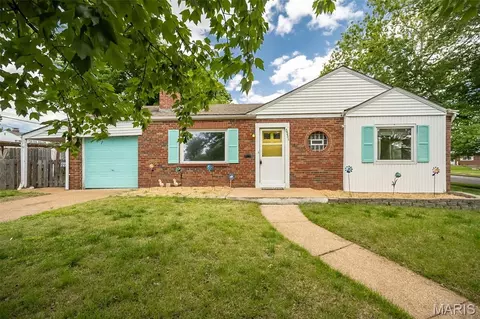 5551 Sutherland Ave, Saint Louis, MO 63109