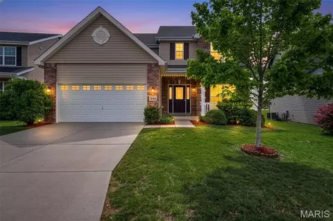 340 Cambridgeshire Ct, Saint Peters, MO 63376