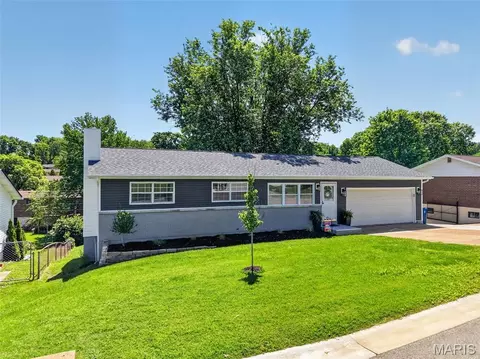 1076 Deborah Dr, Arnold, MO 63010