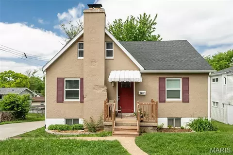 2217 Hood Ave, Overland, MO 63114