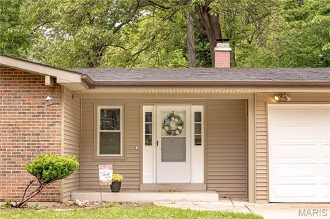 Exterior - 415 Montbrook Dr, O'fallon, MO 63366 photo 2 of 8