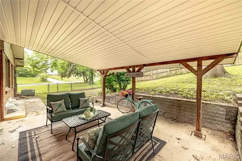 Exterior - 415 Montbrook Dr, O'fallon, MO 63366 photo 5 of 8