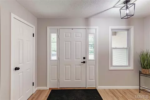 Entry Way - 415 Montbrook Dr, O'fallon, MO 63366 photo 1 of 2