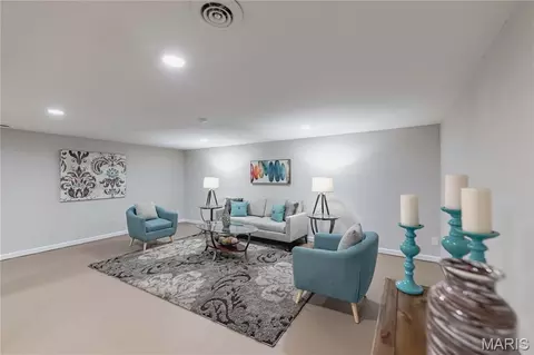 Living - 415 Montbrook Dr, O'fallon, MO 63366 photo 5 of 7