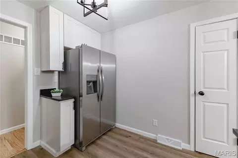 Kitchen - 415 Montbrook Dr, O'fallon, MO 63366 photo 5 of 5