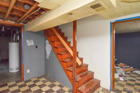 Entry Way - 247 Royce Dr, Ferguson, MO 63135 photo 1 of 1