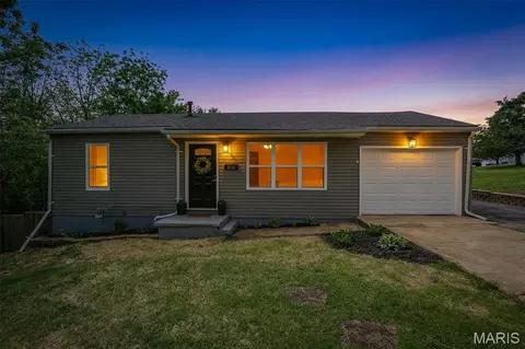 306 Moulton St, De Soto, MO 63020
