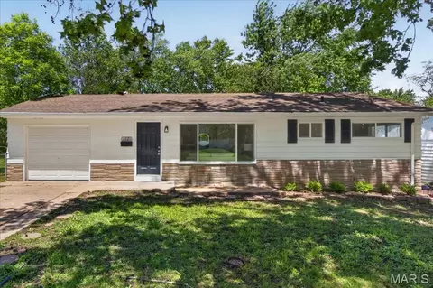 1621 Mowbry Ln, Saint Louis, MO 63136