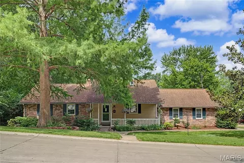 2001 Lee Dr, Cape Girardeau, MO 63701