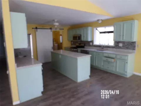54 Central Hill Rd, Eldon, MO 65026 photo 3