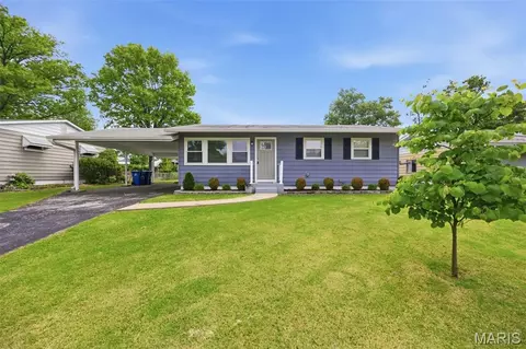 11366 Ranger Dr, Saint Louis, MO 63128