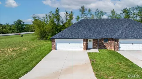 Exterior - 400 E Deerwood Dr, Jackson, MO 63755 photo 4 of 5