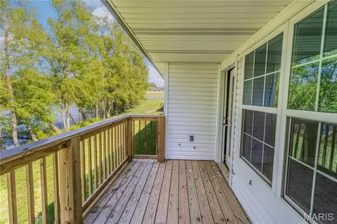 Exterior - 400 E Deerwood Dr, Jackson, MO 63755 photo 3 of 5