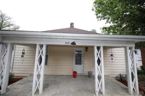 403 S Aurora St, Collinsville, IL 62234
