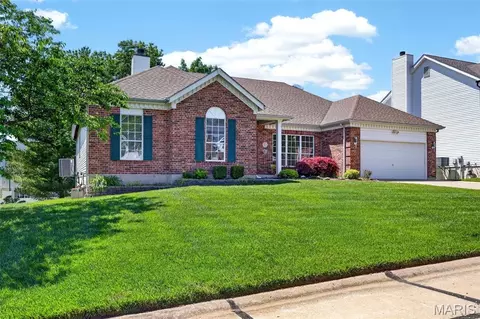 23 Bridgeway Ct, O'fallon, MO 63368