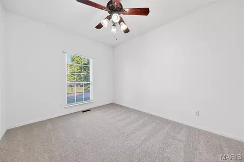 Bedroom - 23 Bridgeway Ct, O'fallon, MO 63368 photo 6 of 7