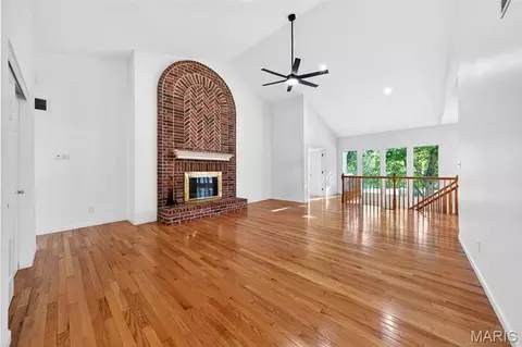 Living - 23 Bridgeway Ct, O'fallon, MO 63368 photo 2 of 11