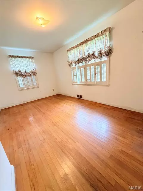 Bedroom - 6 Elm Tree Terrace Ter, Mexico, MO 65265 photo 4 of 5