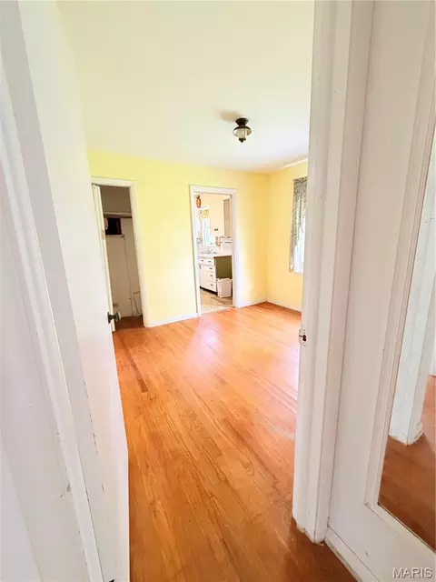 Entry Way - 6 Elm Tree Terrace Ter, Mexico, MO 65265 photo 2 of 2