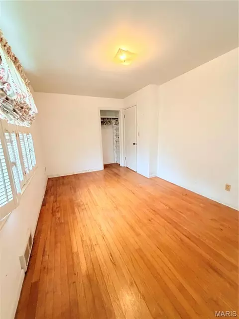 Bedroom - 6 Elm Tree Terrace Ter, Mexico, MO 65265 photo 5 of 5