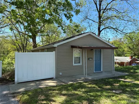1215 Western Ave, Swansea, IL 62226