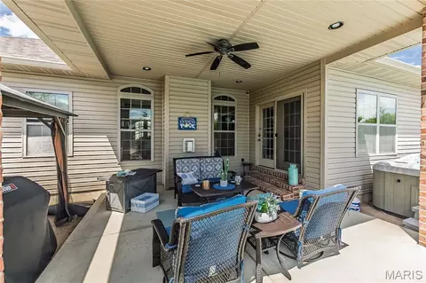 Exterior - 8422 Treybrooke Pl, O'fallon, IL 62269 photo 9 of 12