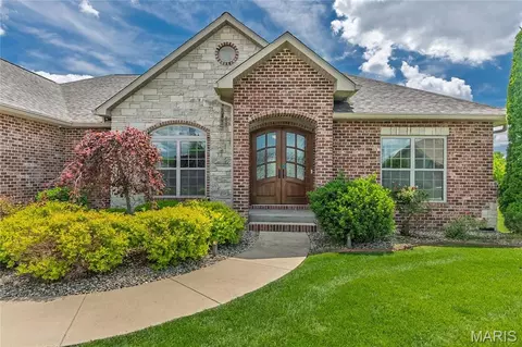 Exterior - 8422 Treybrooke Pl, O'fallon, IL 62269 photo 5 of 12