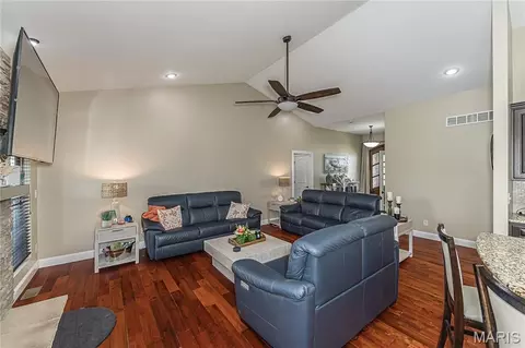 Living - 8422 Treybrooke Pl, O'fallon, IL 62269 photo 2 of 3