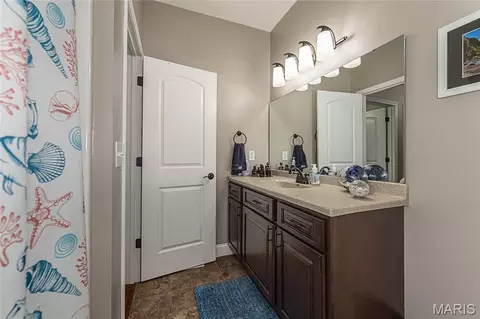 Bath - 8422 Treybrooke Pl, O'fallon, IL 62269 photo 5 of 5
