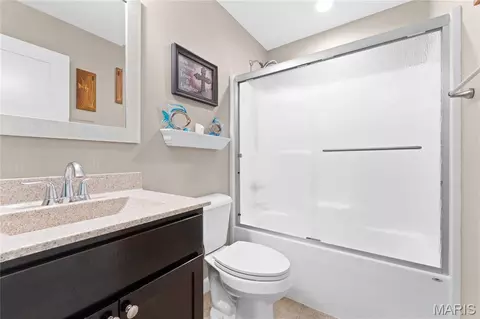 Bath - 660 Willowbrook Way, O'fallon, IL 62269 photo 1 of 3