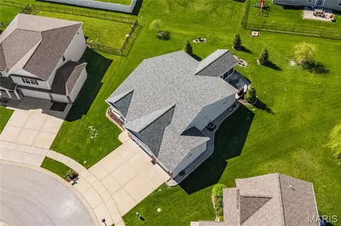 View/Area - 660 Willowbrook Way, O'fallon, IL 62269 photo 2 of 5