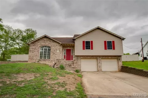 4569 Culp Ln, Bethalto, IL 62010