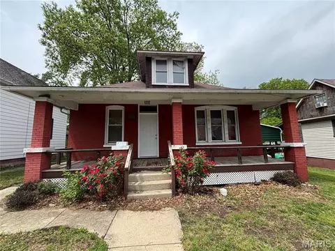 729 Lebanon Ave, Belleville, IL 62221