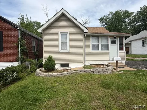 7043 Florence Pl, Jennings, MO 63136