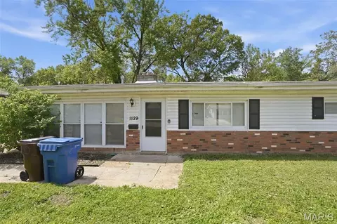 1129 Haley Ave, Saint Louis, MO 63121