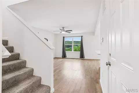 Entry Way - 3182 White Pine Dr, Imperial, MO 63052 photo 2 of 2