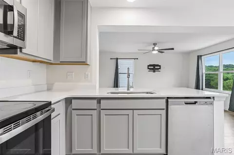 Kitchen - 3182 White Pine Dr, Imperial, MO 63052 photo 2 of 2