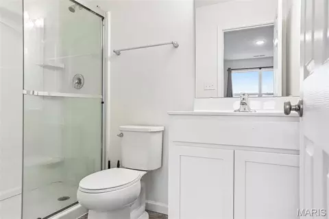 Bath - 3182 White Pine Dr, Imperial, MO 63052 photo 1 of 2