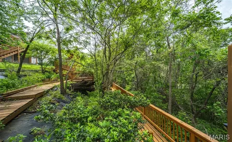 Exterior - 105 Heather Ct, Saint Robert, MO 65584 photo 8 of 11