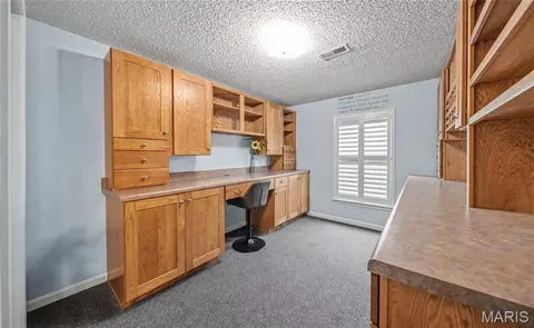 Entry Way - 105 Heather Ct, Saint Robert, MO 65584 photo 2 of 2