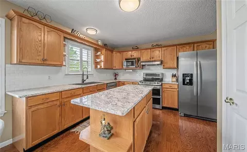 Kitchen - 105 Heather Ct, Saint Robert, MO 65584 photo 1 of 3