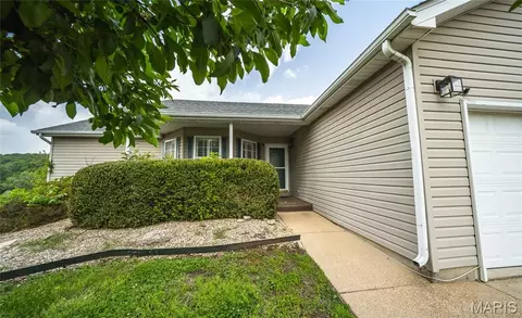105 Heather Ct, Saint Robert, MO 65584