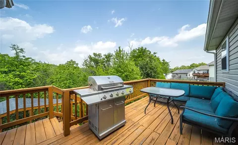 Exterior - 105 Heather Ct, Saint Robert, MO 65584 photo 2 of 11