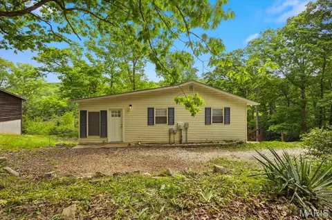7686 Sunrise Dr, Hillsboro, MO 63050